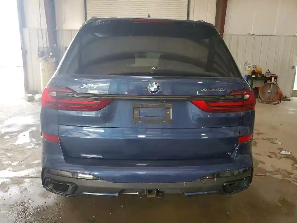 5UXCW2C0XM9G83671 2021 BMW X7-5