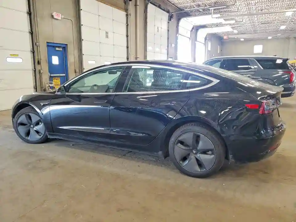 5YJ3E1EA6KF297916 2019 TESLA MODEL 3-1
