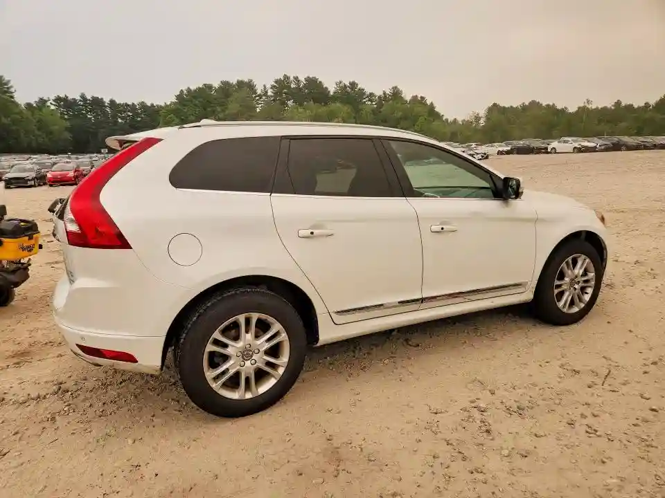 YV4612RM5G2868029 2016 VOLVO XC60-2