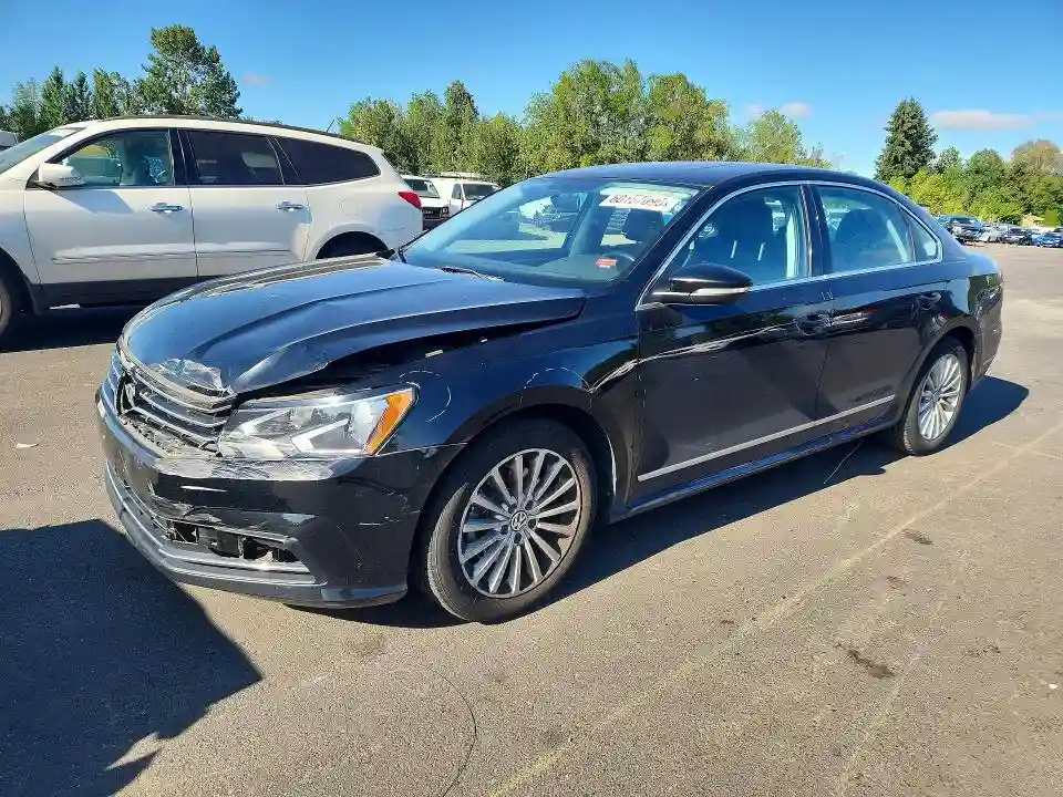 1VWBS7A32GC013374 2016 VOLKSWAGEN PASSAT-0