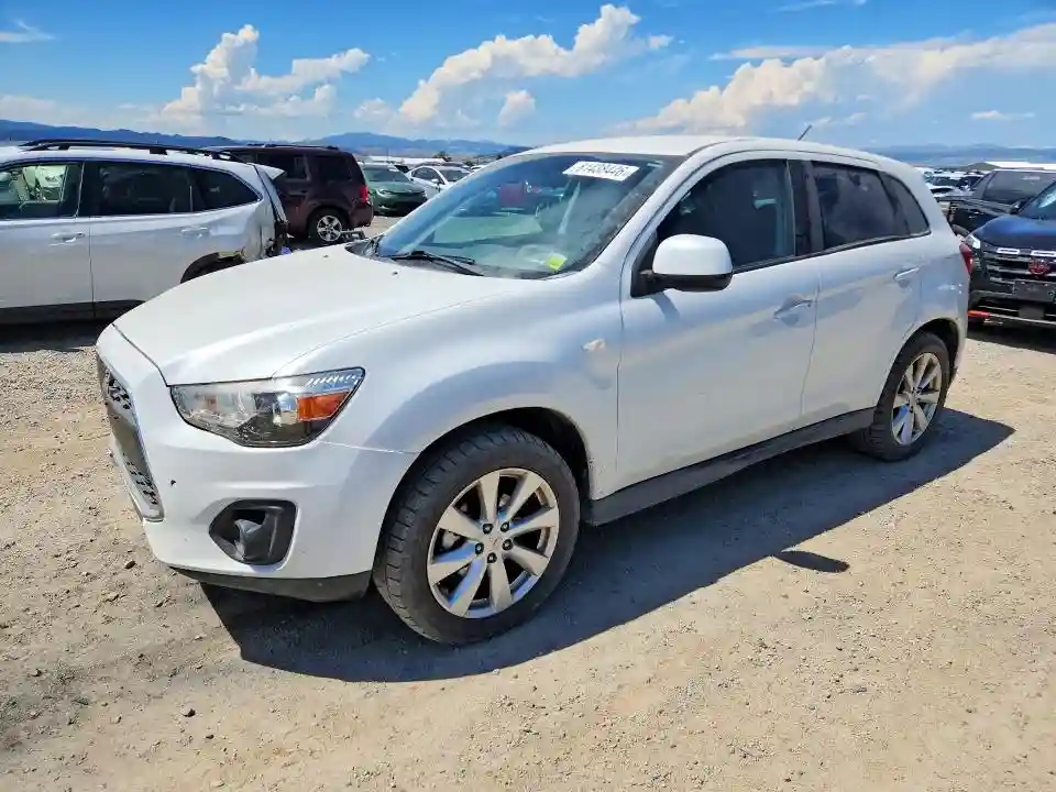 4A4AR3AWXFE046955 2015 MITSUBISHI OUTLANDER-0
