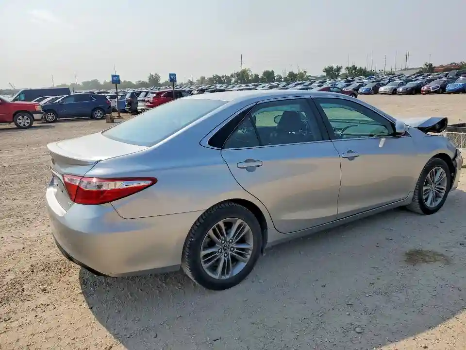 4T1BF1FK2GU611281 2016 TOYOTA CAMRY-2