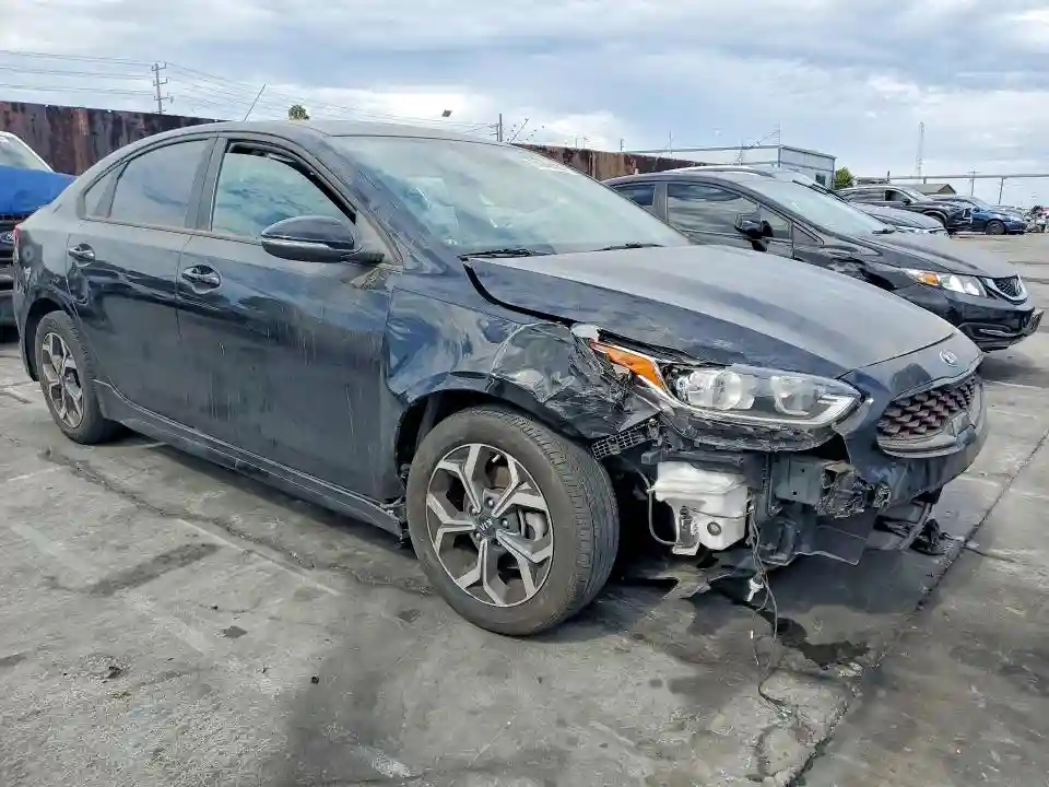 3KPF34AD7LE211704 2020 KIA FORTE-3