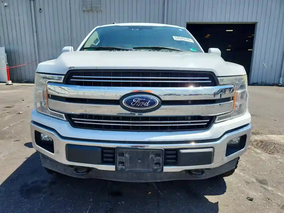 1FTFW1E5XJFC81855 2018 FORD F150-4
