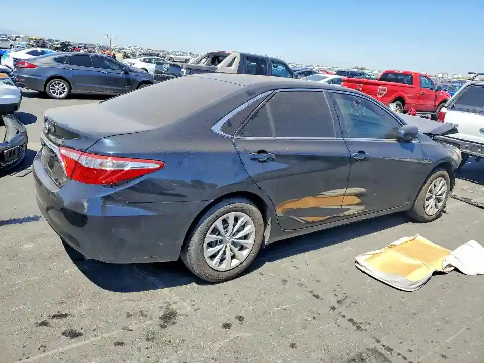 4T1BF1FK2GU182689 2016 TOYOTA CAMRY-2