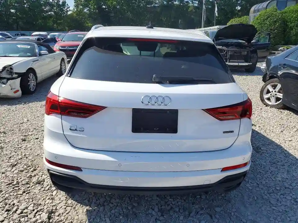 WA1EECF35R1182659 2024 AUDI Q3-5