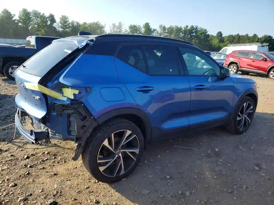 YV4162UM3L2217057 2020 VOLVO XC40-2