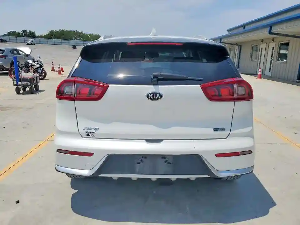 KNDCC3LCXK5317950 2019 KIA NIRO-5