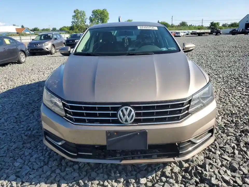 1VWBT7A35GC015357 2016 VOLKSWAGEN PASSAT-4