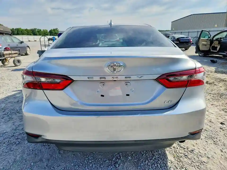 4T1C11AK9MU609646 2021 TOYOTA CAMRY-5