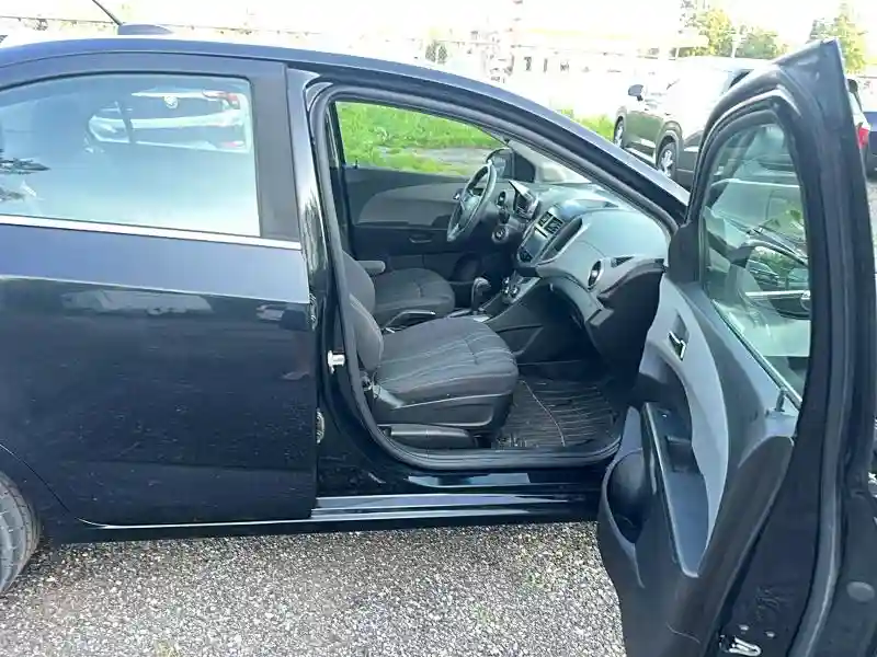 1G1JC5SH7F4190692 2015 CHEVROLET SONIC-4