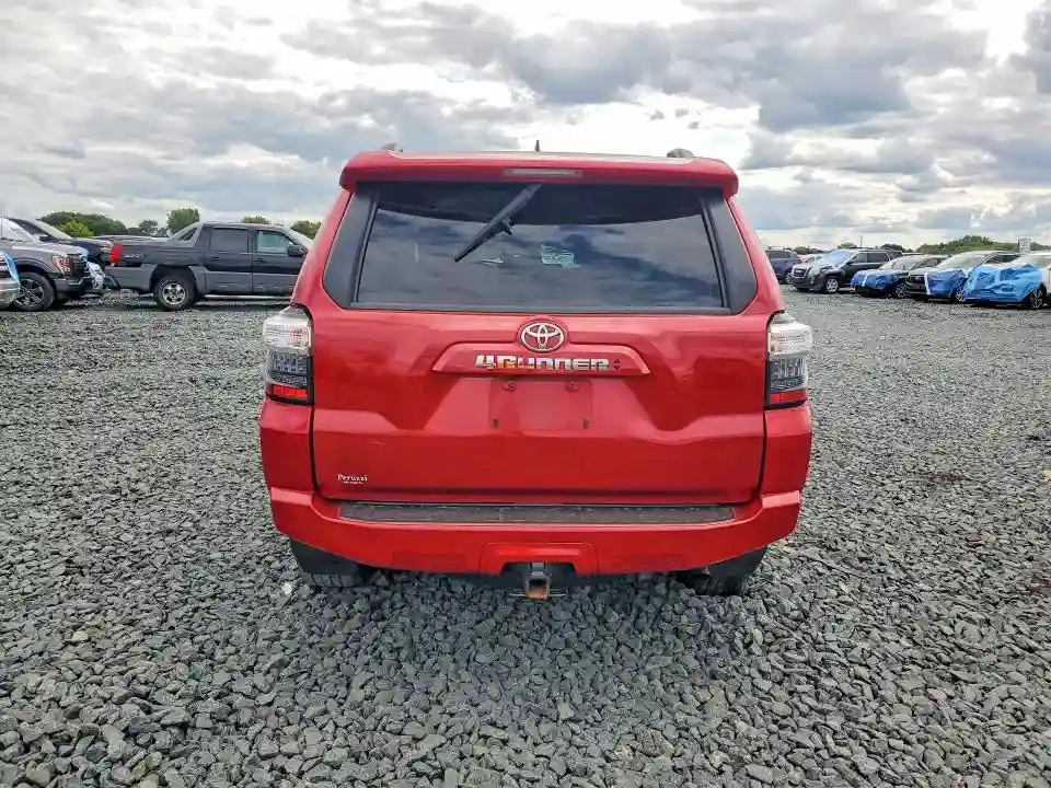 JTEMU5JR1M5905660 2021 TOYOTA 4RUNNER-5