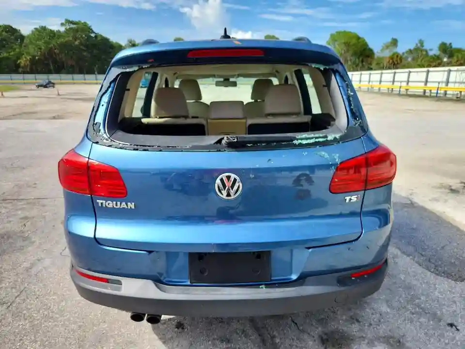 WVGAV7AX8HK037951 2017 VOLKSWAGEN TIGUAN-5