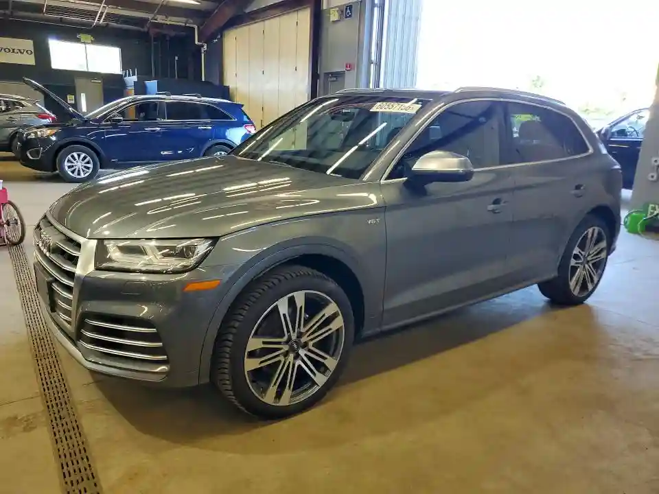 WA1A4AFY6J2048288 2018 AUDI SQ5-0