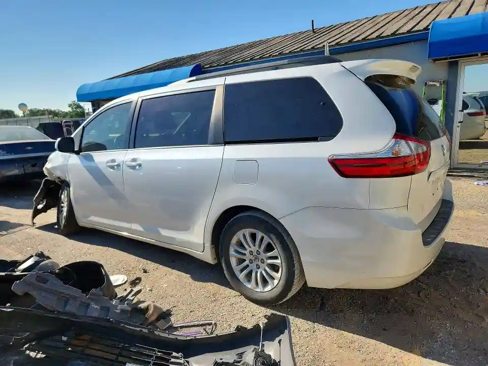5TDYK3DC1FS622115 2015 TOYOTA SIENNA-1