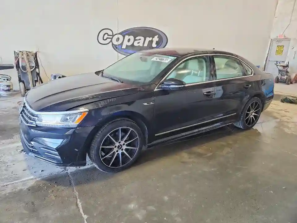 1VWDT7A30HC023876 2017 VOLKSWAGEN PASSAT-0