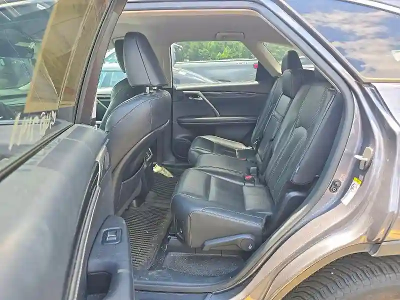 JTJDZKCA0J2008240 2018 LEXUS RX350-5