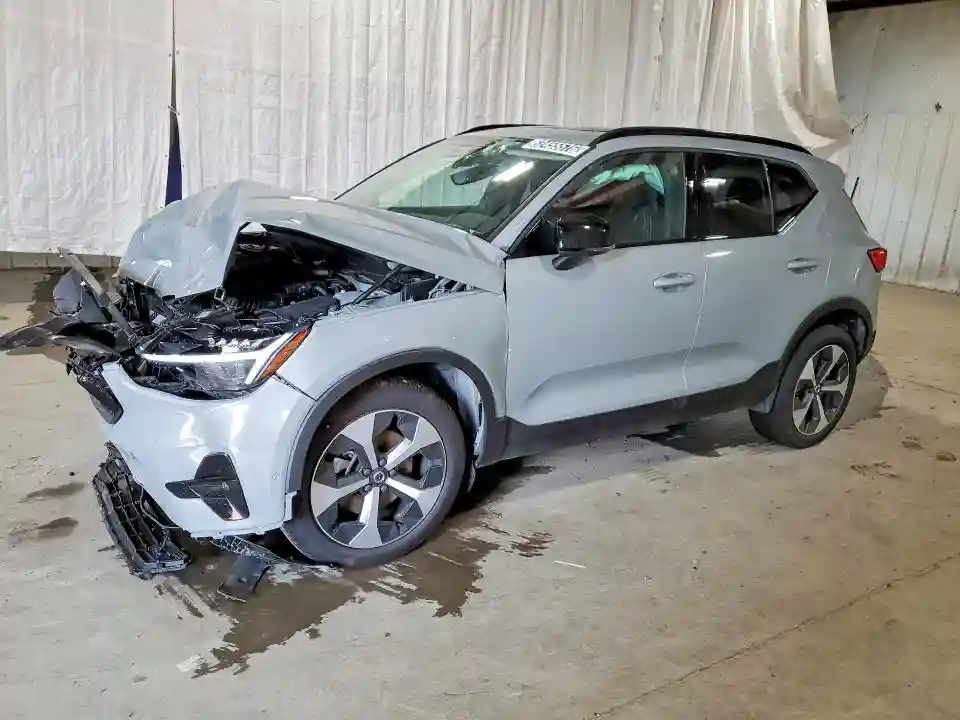 YV4L12UC3T2795755 2026 VOLVO XC40 PLUS-0