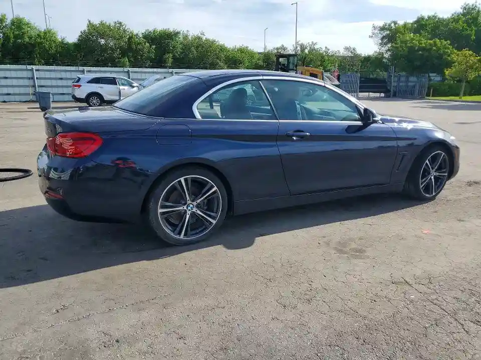 WBA4Z1C56JEC72576 2018 BMW 4 SERIES-2