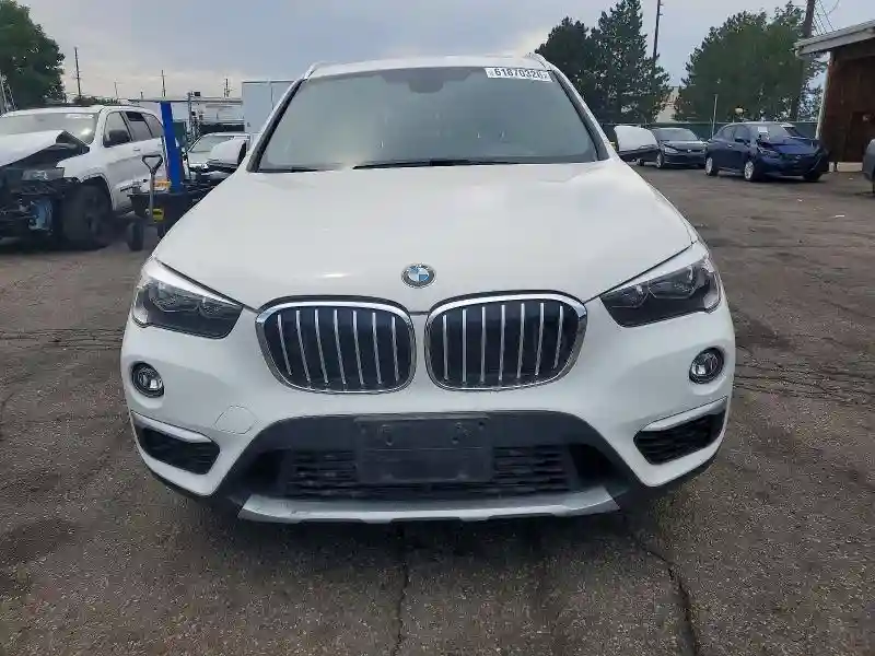 WBXHT3C36J5K25323 2018 BMW X1-4
