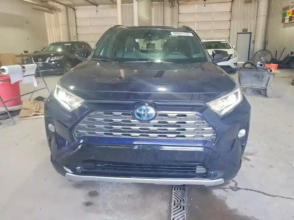 JTMEWRFV8KJ022644 2019 TOYOTA RAV4-4