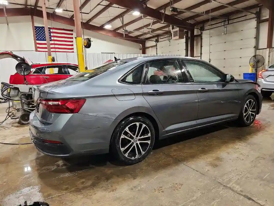 3VWBM7BU3PM035156 2023 VOLKSWAGEN JETTA-2