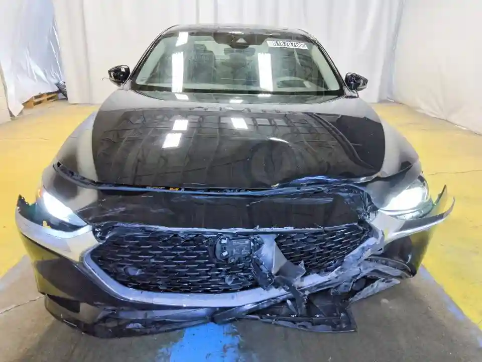 3MZBPAEM8KM102293 2019 MAZDA 3-4
