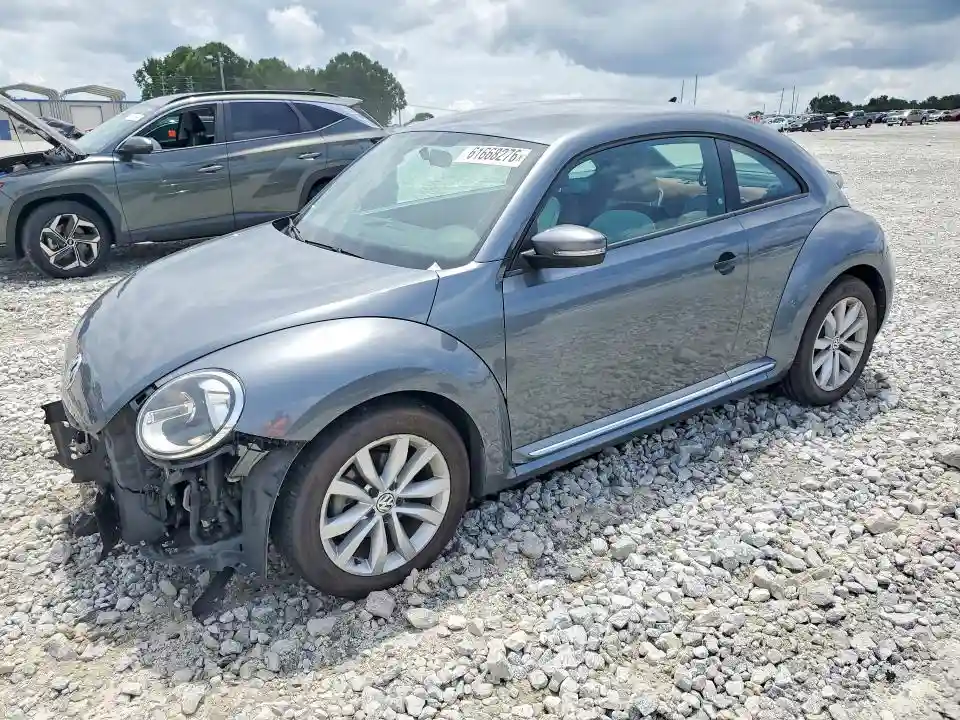 3VWF17ATXHM619462 2017 VOLKSWAGEN BEETLE-0