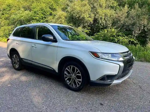 JA4AZ3A34GZ037976 2016 MITSUBISHI OUTLANDER-0