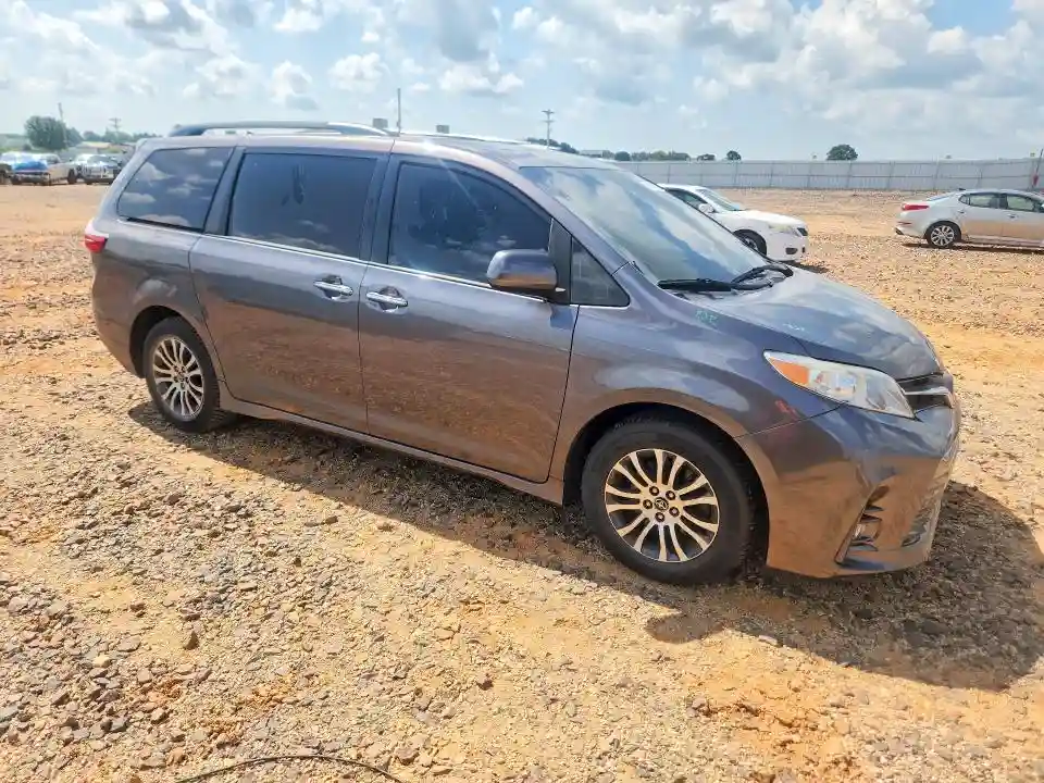 5TDYZ3DCXJS925169 2018 TOYOTA SIENNA-3