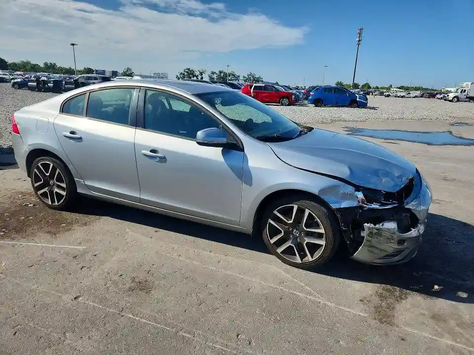 YV126MFL4H2431418 2017 VOLVO S60-3