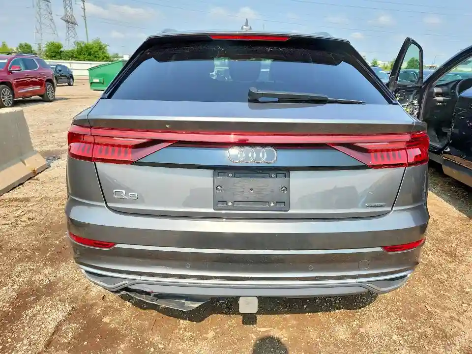 WA1CVAF15KD009366 2019 AUDI Q8-5