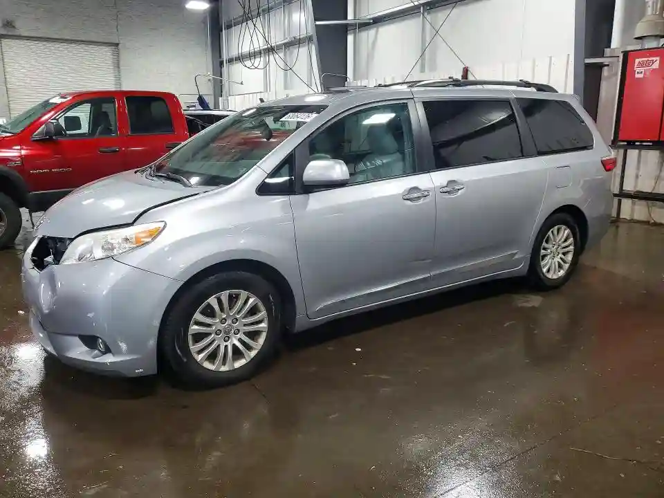 5TDYK3DC3FS690559 2015 TOYOTA SIENNA-0