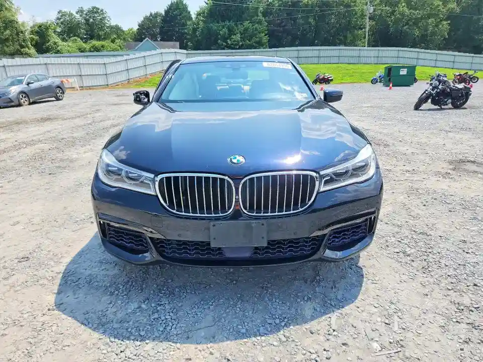 WBA7F2C51HG422553 2017 BMW 7 SERIES-4