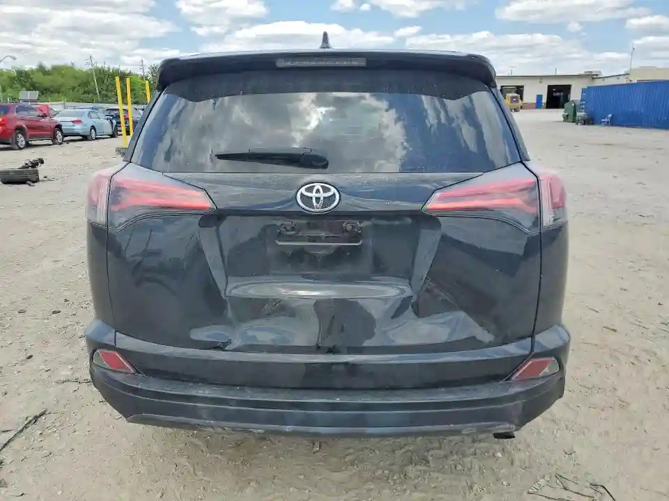 2T3BFREV3JW792500 2018 TOYOTA RAV4-5