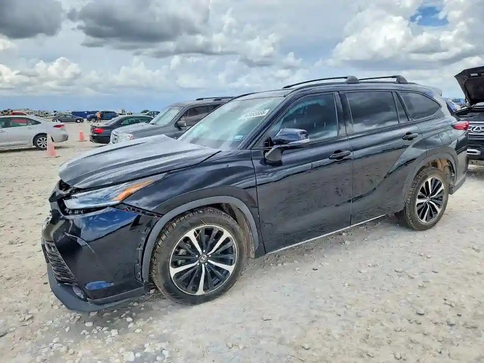 5TDLZRBH2NS165496 2022 TOYOTA HIGHLANDER-0