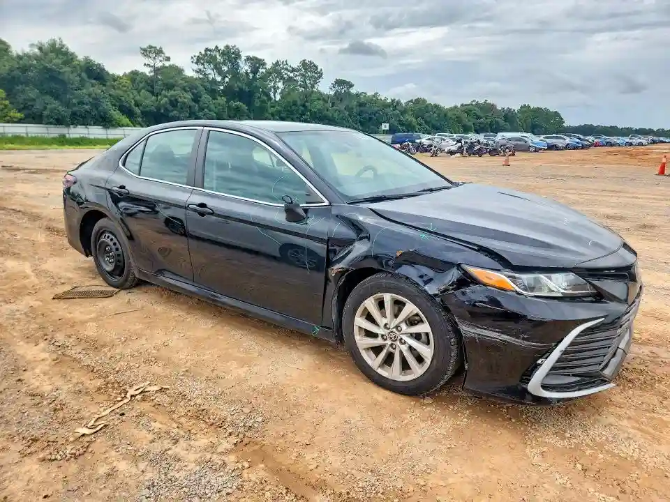 4T1R11AK9MU517804 2021 TOYOTA CAMRY-3