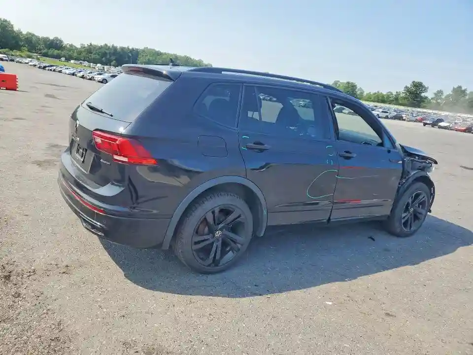 3VV8B7AXXPM063505 2023 VOLKSWAGEN TIGUAN-2