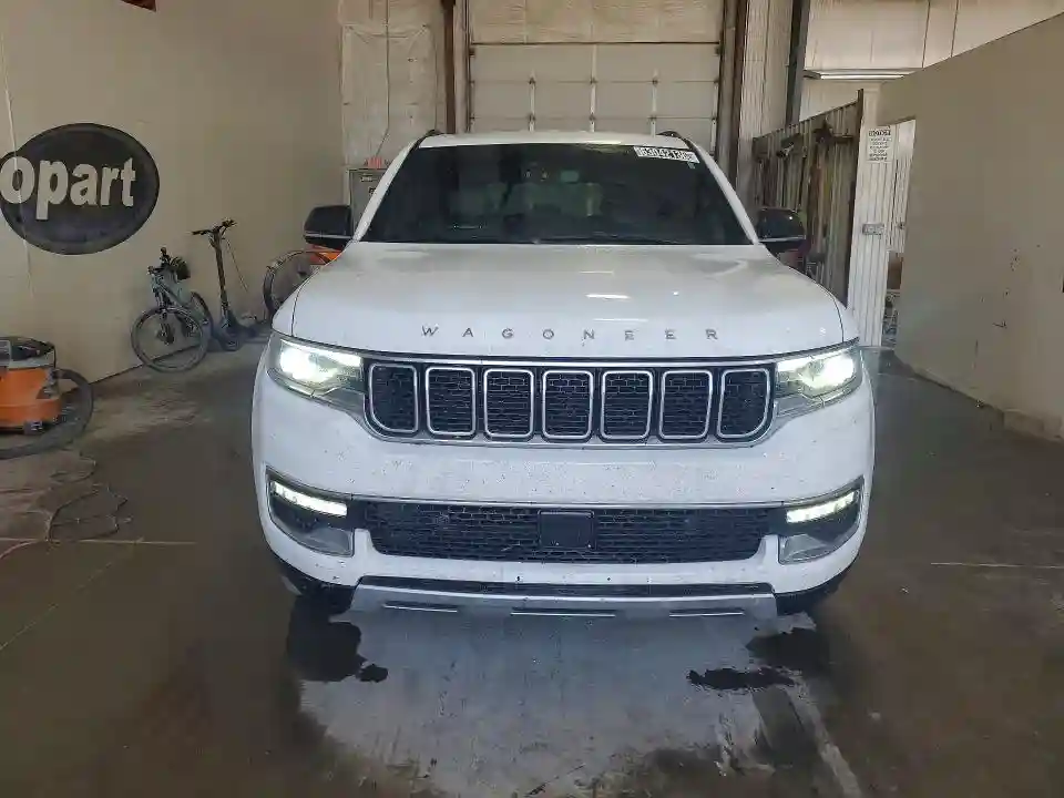 1C4SJSBP1SS509999 2025 JEEP WAGONEER-4