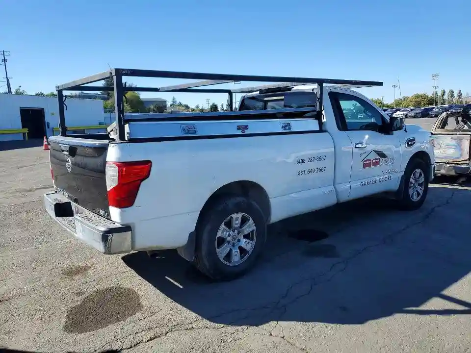 1N6AA1R88HN559288 2017 NISSAN TITAN-2