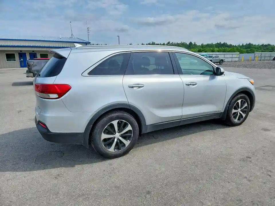 5XYPHDA51HG235960 2017 KIA SORENTO-2