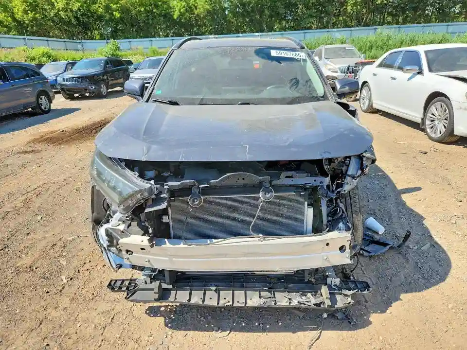 2T3P1RFVXMW150573 2021 TOYOTA RAV4-4