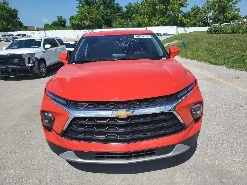 3GNKBCR47TS147639 2026 CHEVROLET BLAZER-4