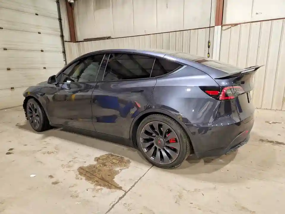 7SAYGDEF2RA326237 2024 TESLA MODEL Y-1