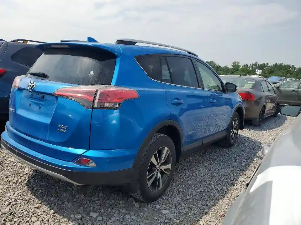JTMRFREV2JJ720197 2018 TOYOTA RAV4-2
