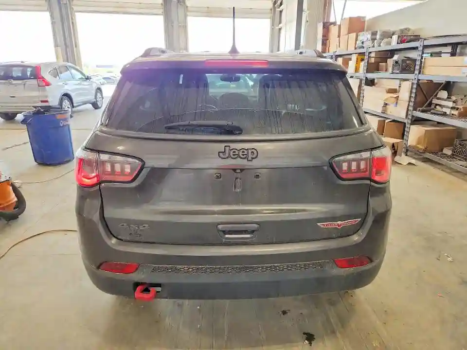 3C4NJDDB3KT627982 2019 JEEP COMPASS-5