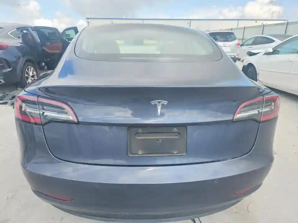5YJ3E1EA5MF093398 2021 TESLA MODEL 3-5