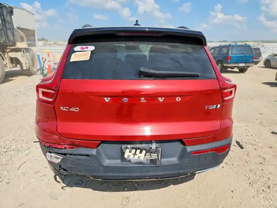 YV4162UM7L2207390 2020 VOLVO XC40-5