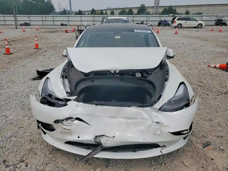 5YJ3E1EB5MF088128 2021 TESLA MODEL 3-4