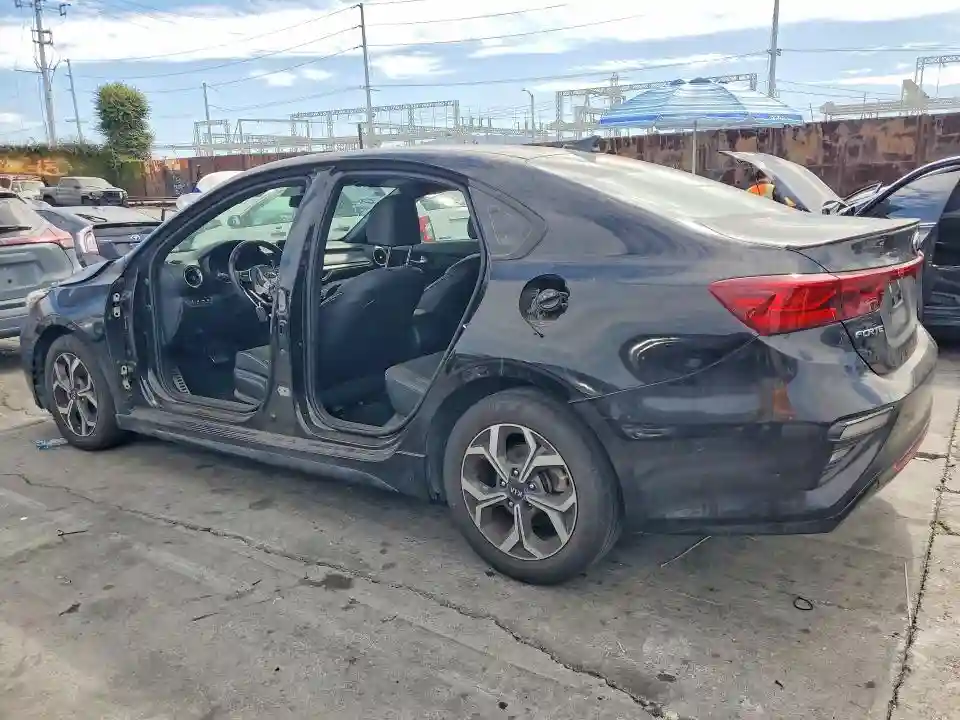 3KPF34AD7LE211704 2020 KIA FORTE-1